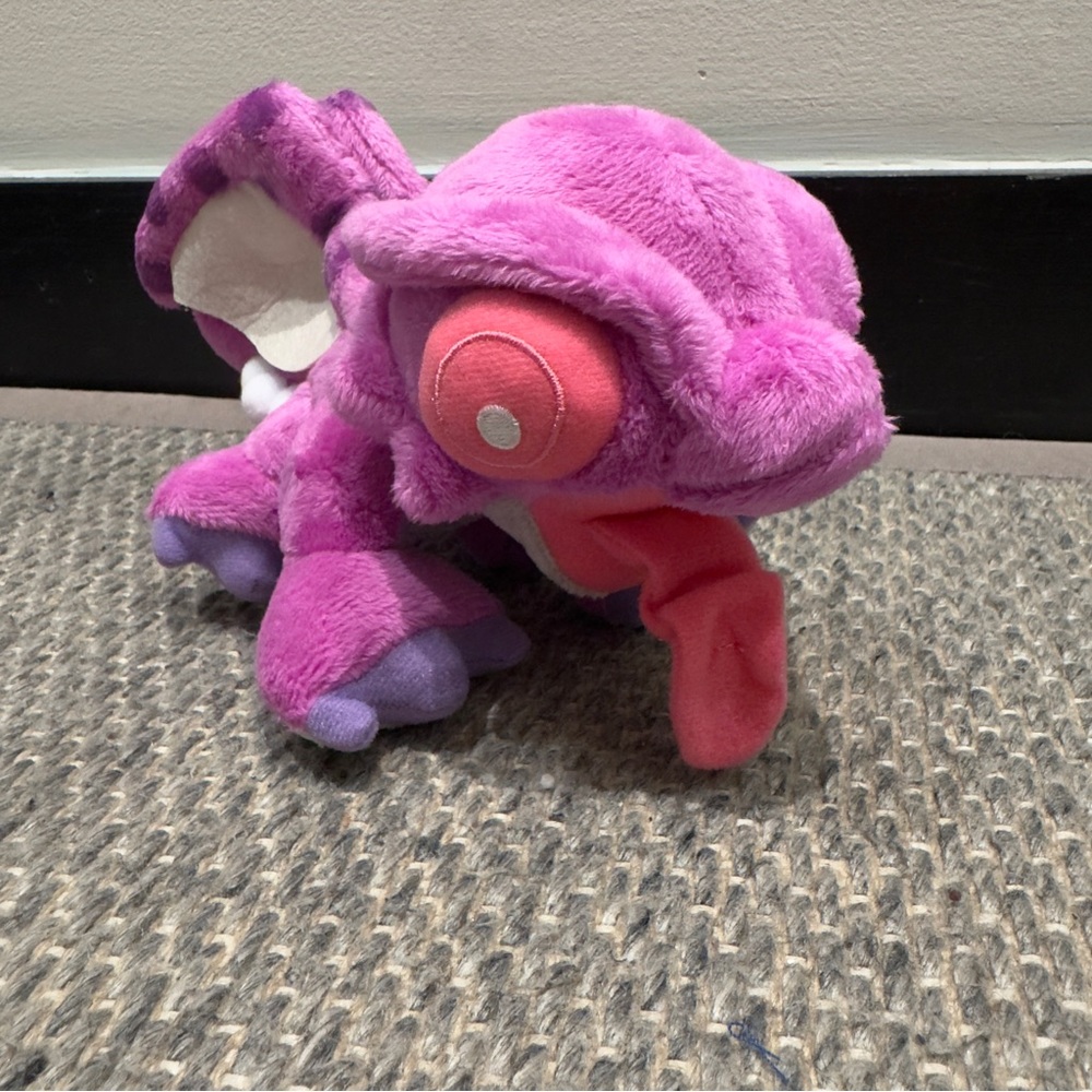 NWT-Capcom Monster Hunter Ozanich/Chameleos Stuffed Plush